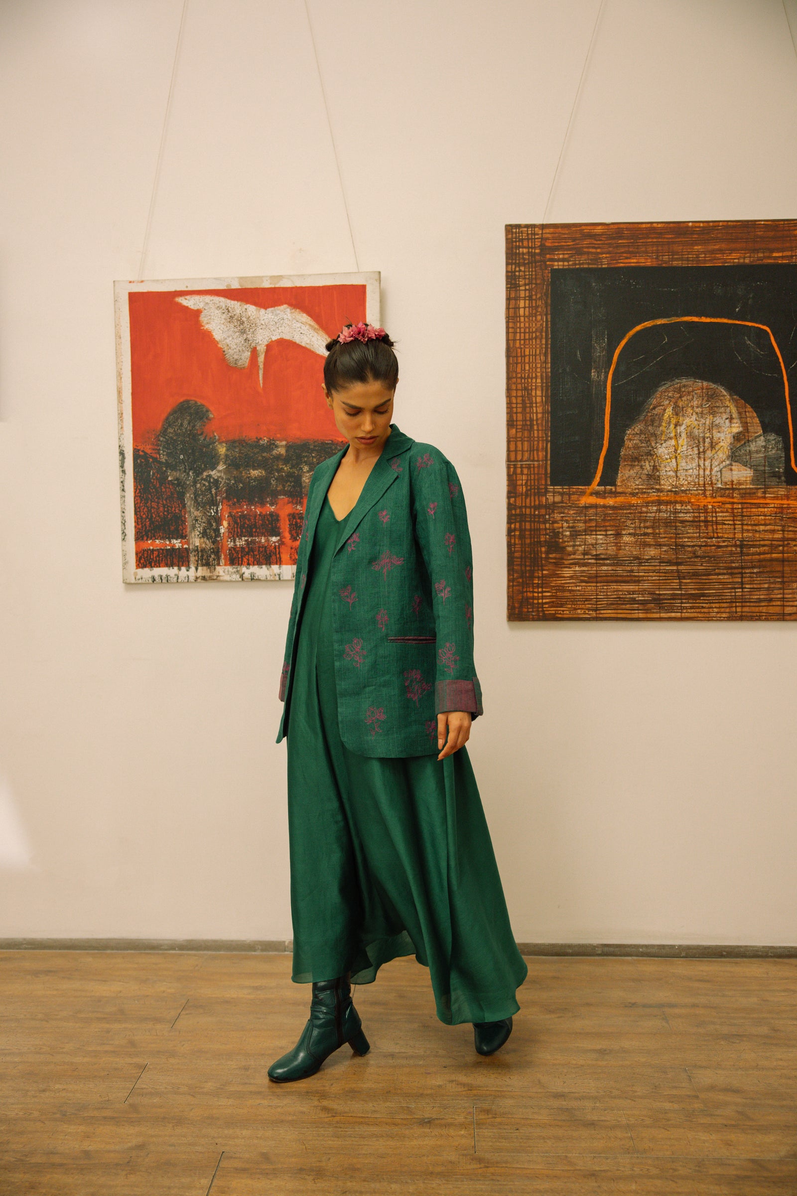 Green blazer co-ord set with tailored fit and embroidered detailing for women - Hiranya