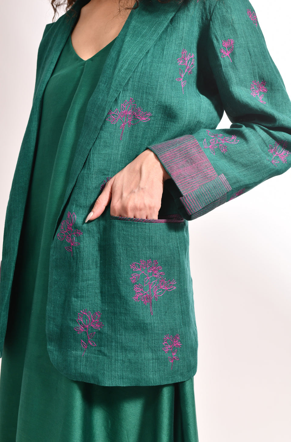 Green blazer co-ord set with tailored fit and embroidered detailing for women - Hiranya