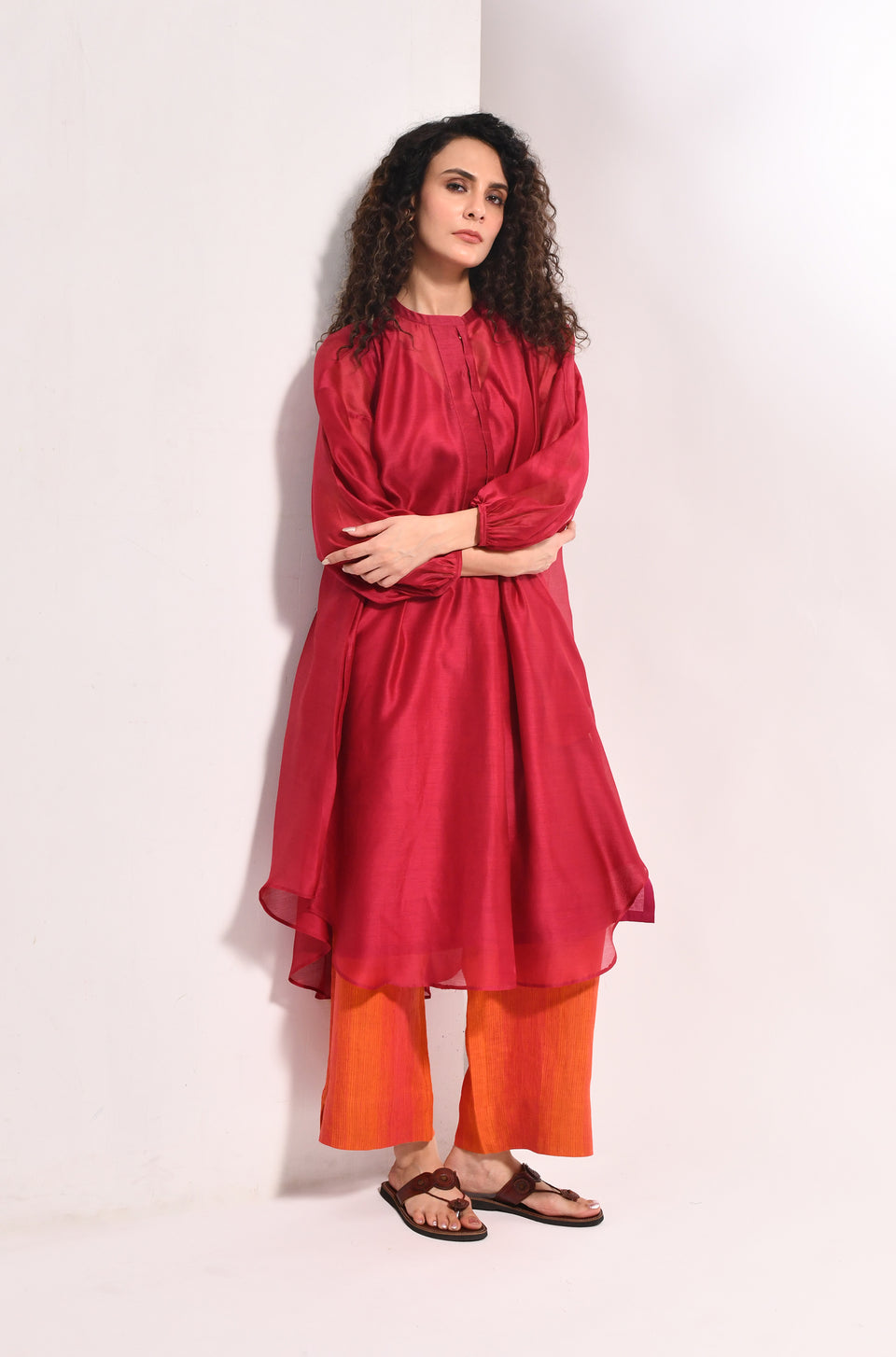 Maroon chanderi balloon sleeve kurta set