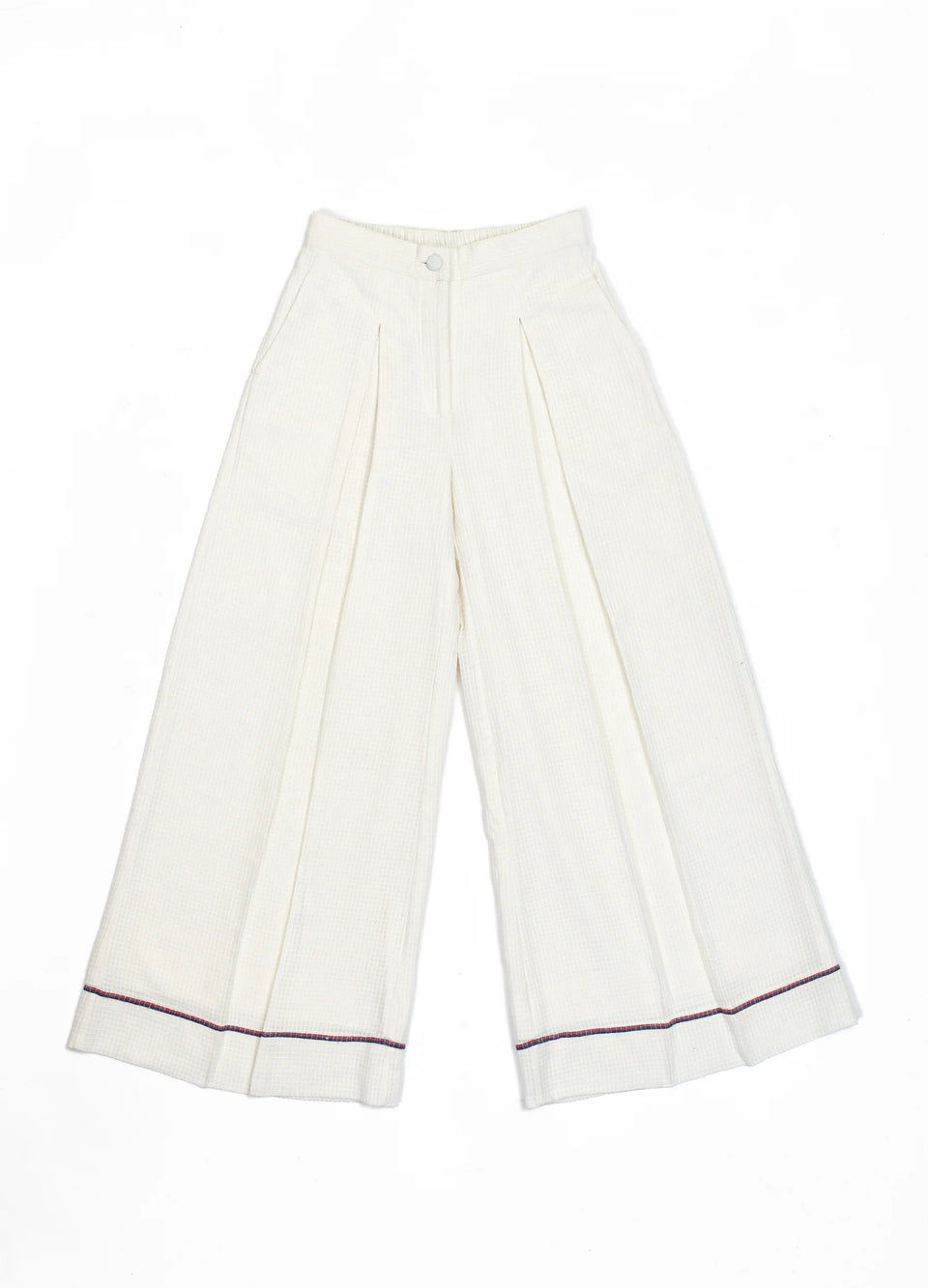 White co-ord with sleeveless top and trousers - Hiranya