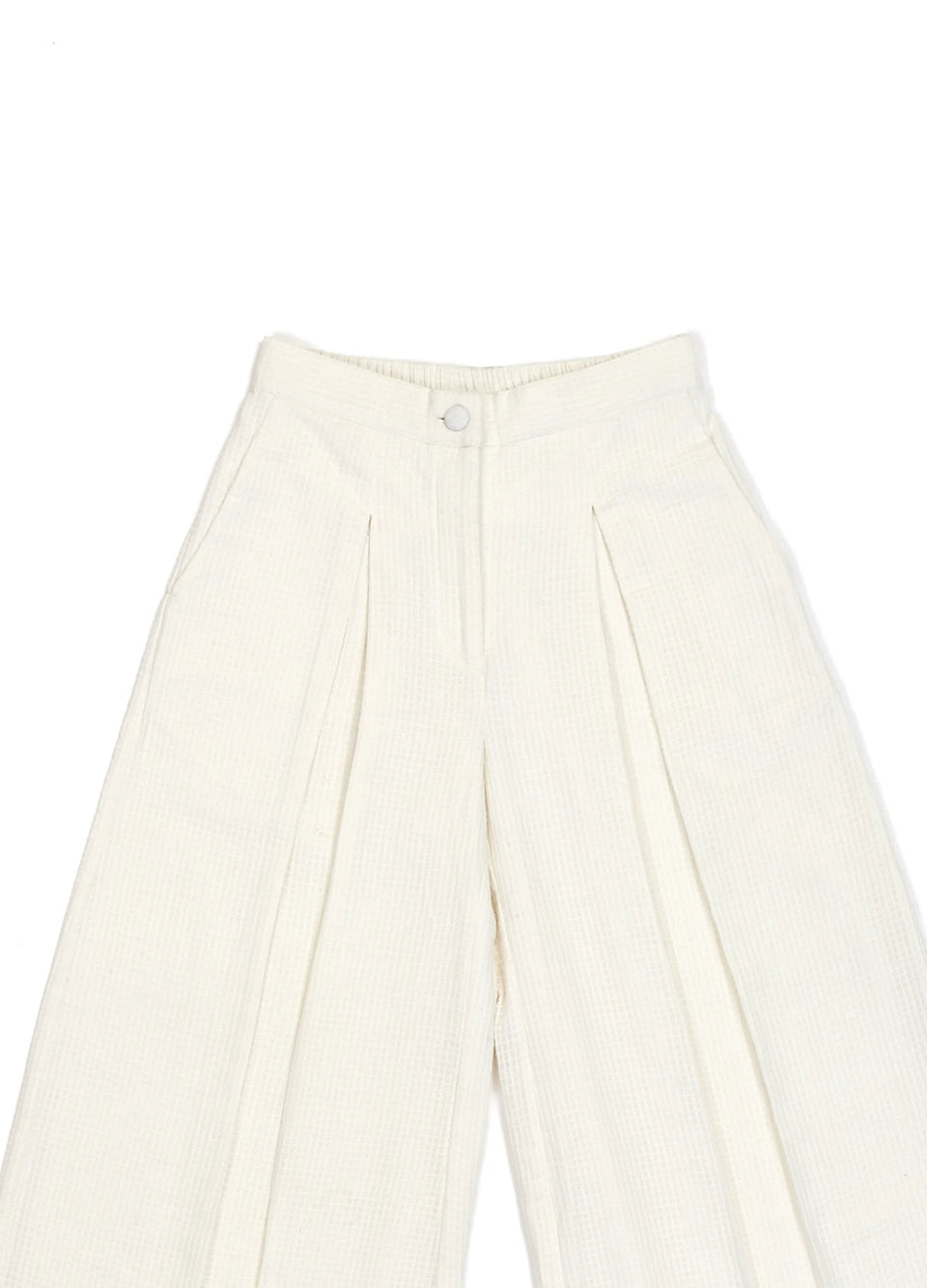 White co-ord with sleeveless top and trousers - Hiranya