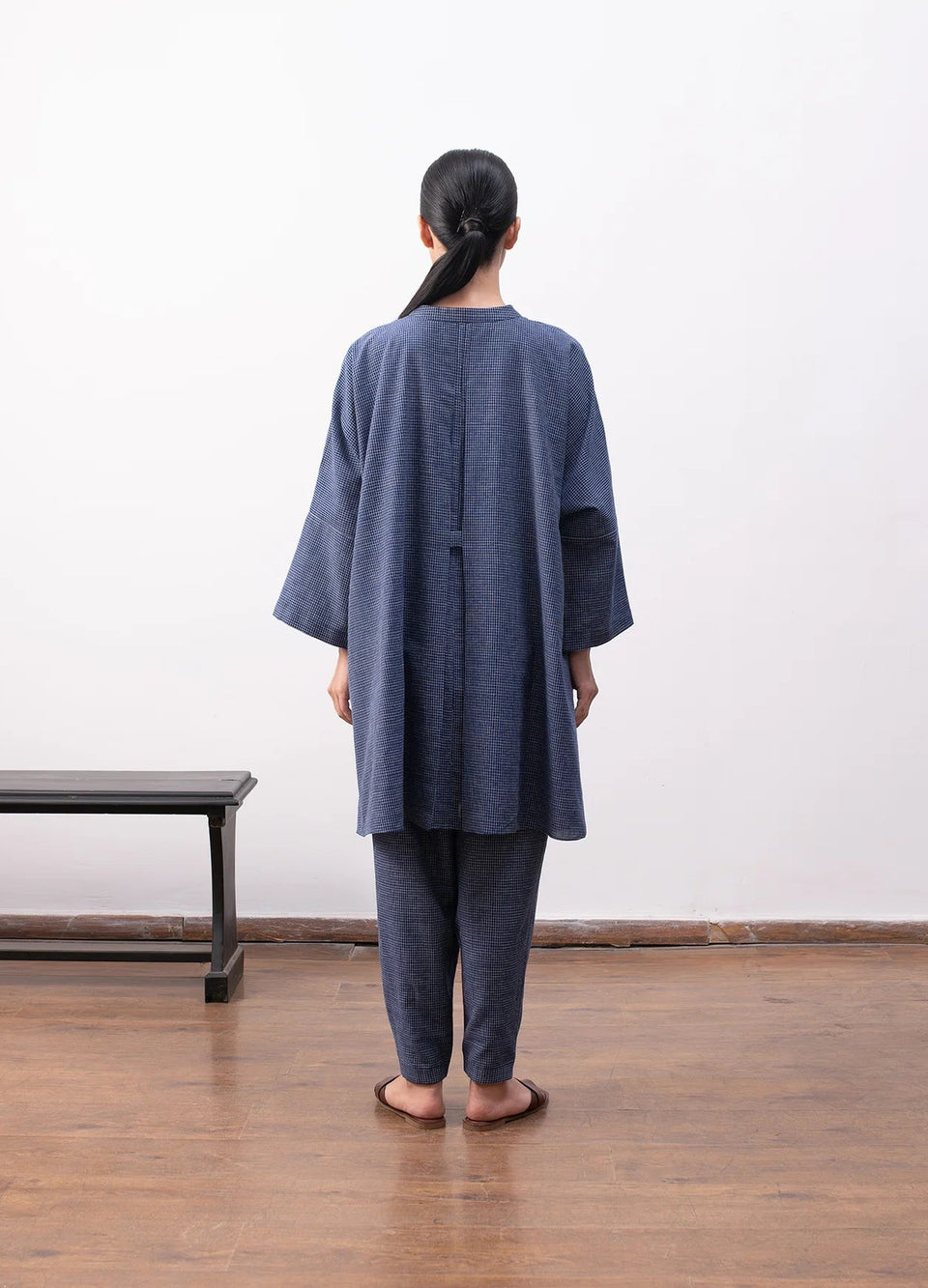 Women’s navy blue tunic top with pants and wide sleeves – Hiranya
