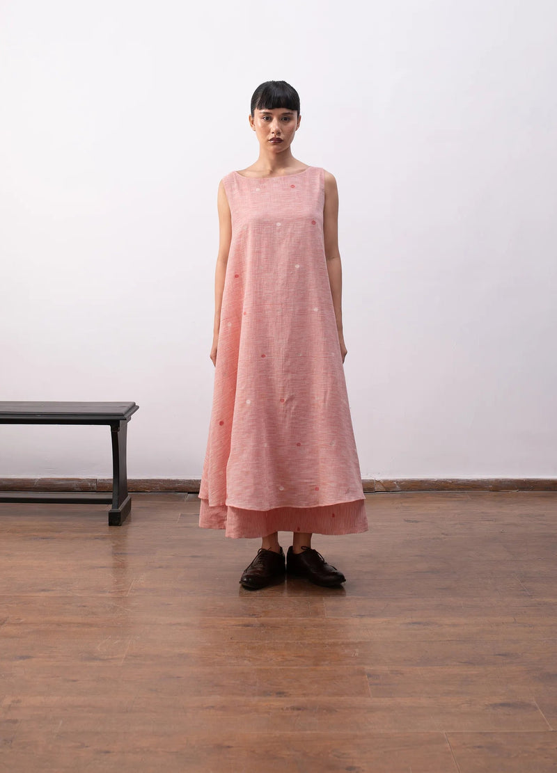 Pink dress with fitted bodice and flared hem - Hiranya