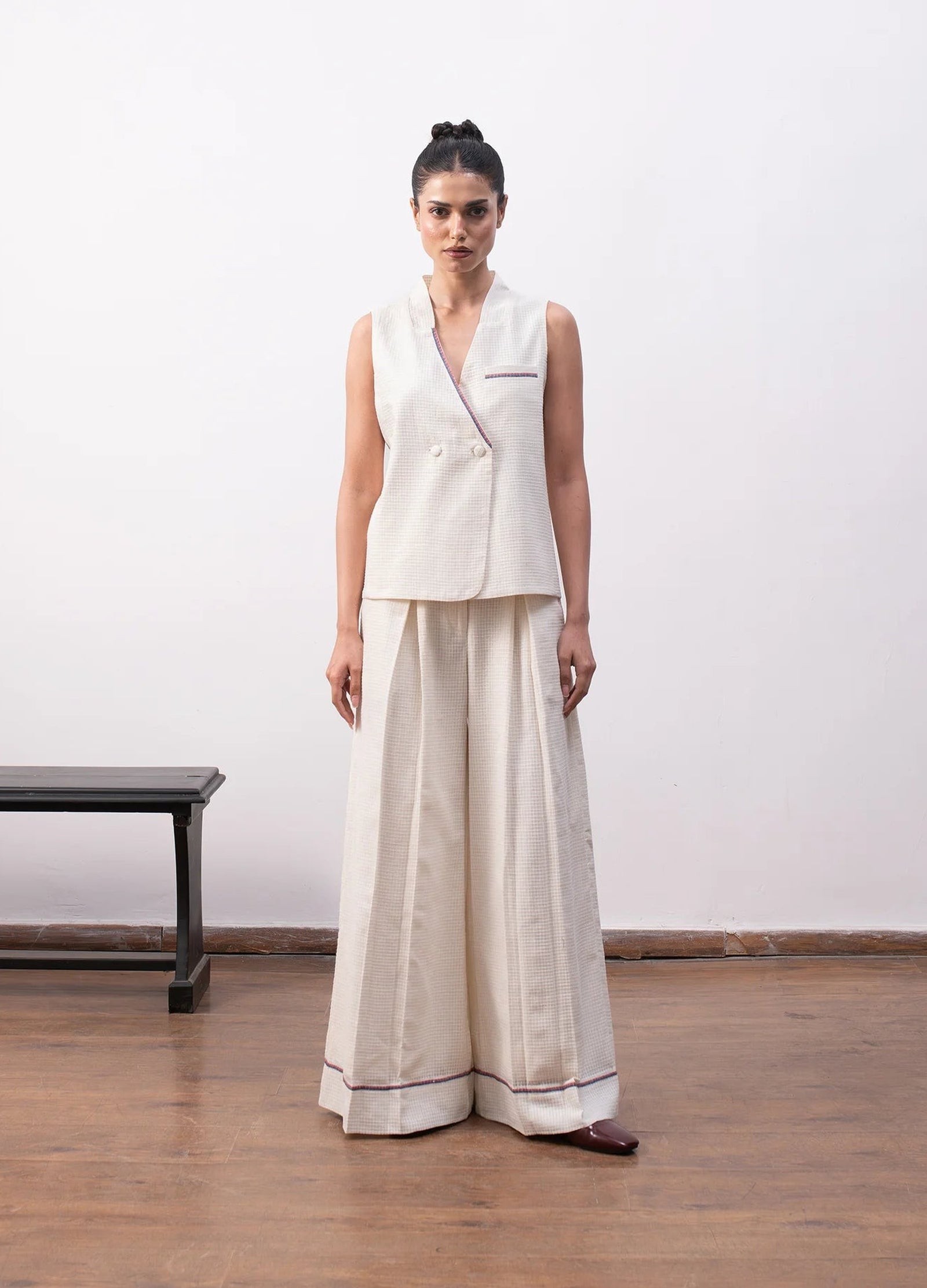 White co-ord with sleeveless top and trousers - Hiranya
