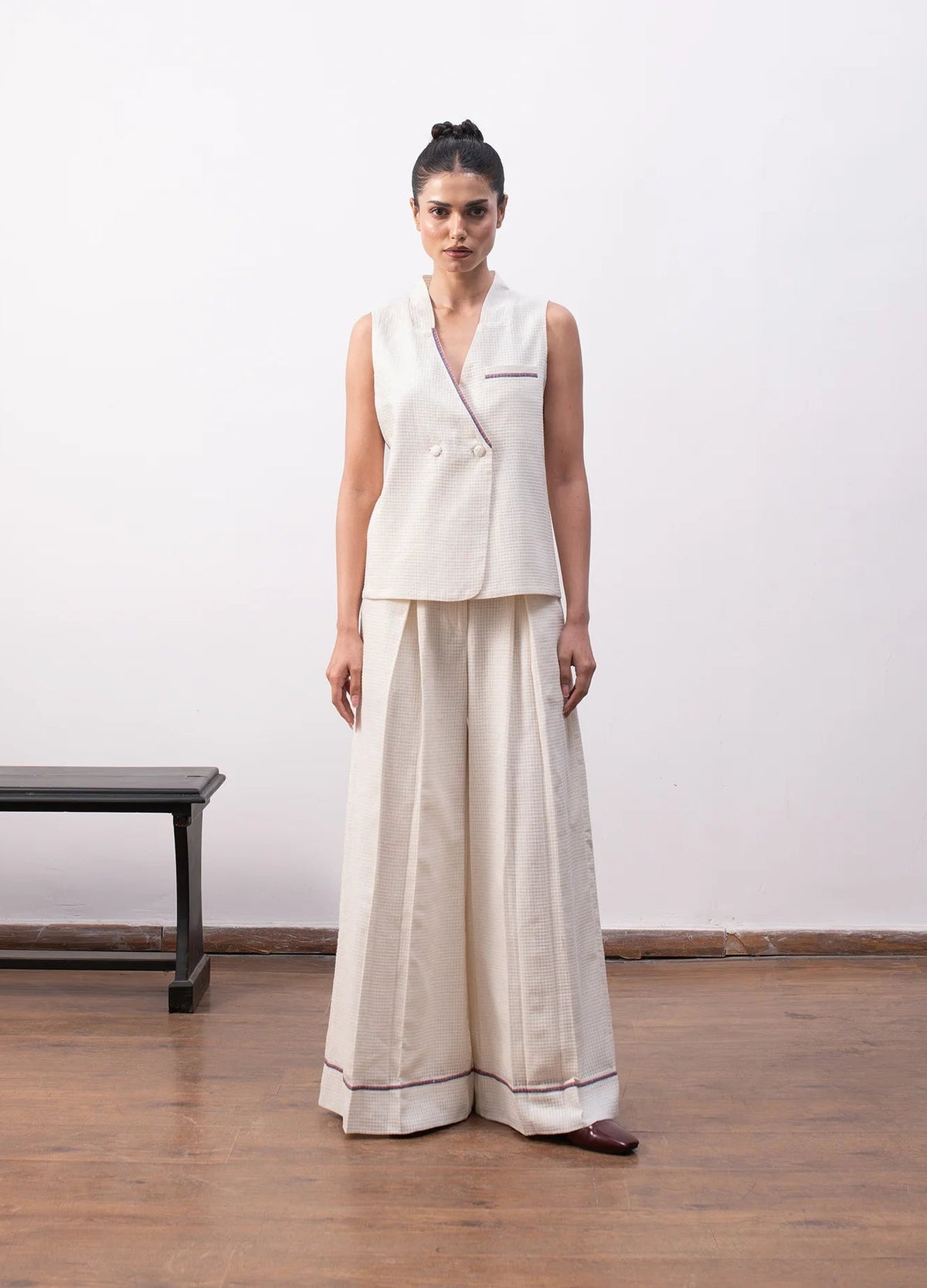 White co-ord with sleeveless top and trousers - Hiranya