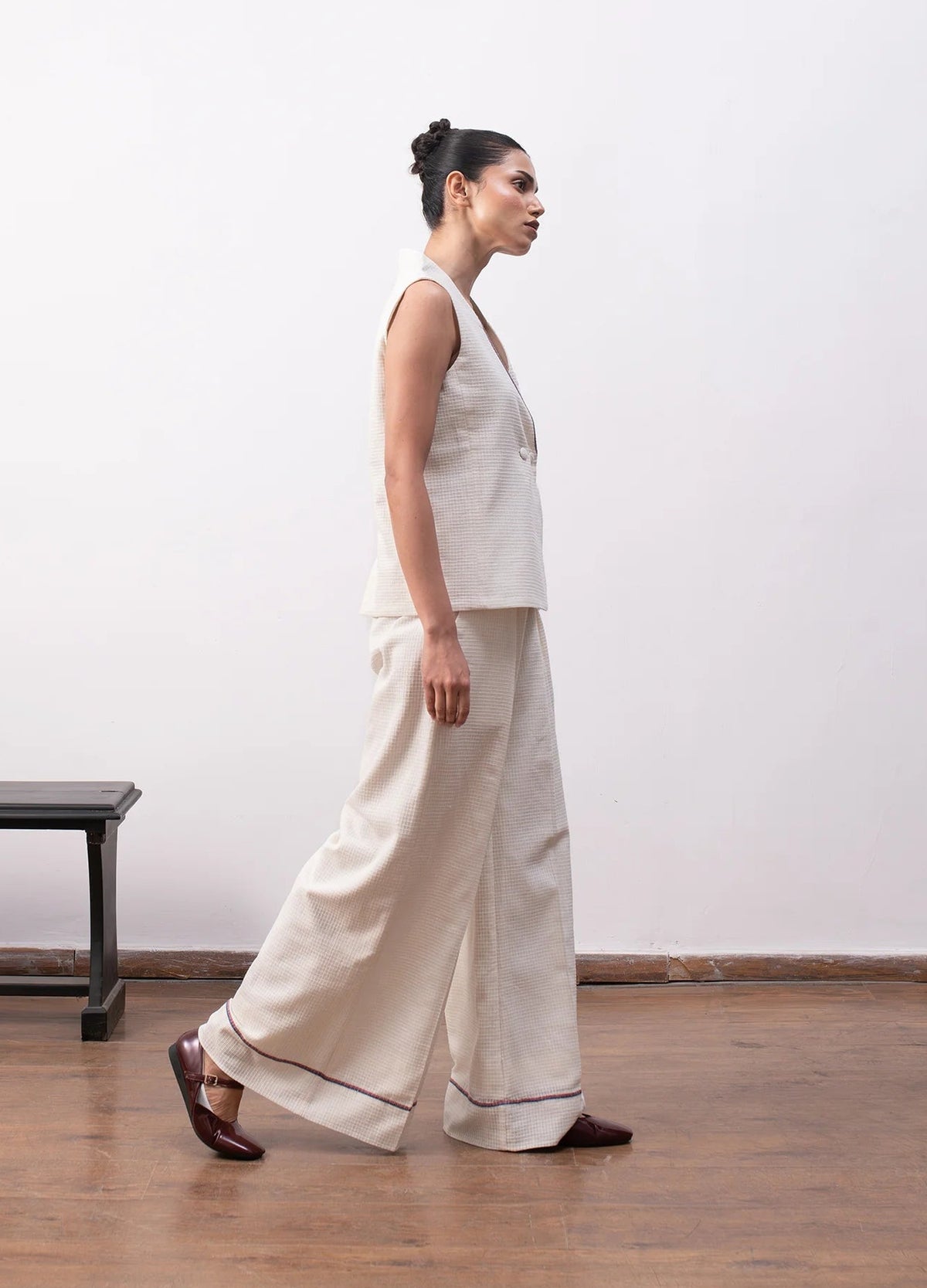 White co-ord with sleeveless top and trousers - Hiranya