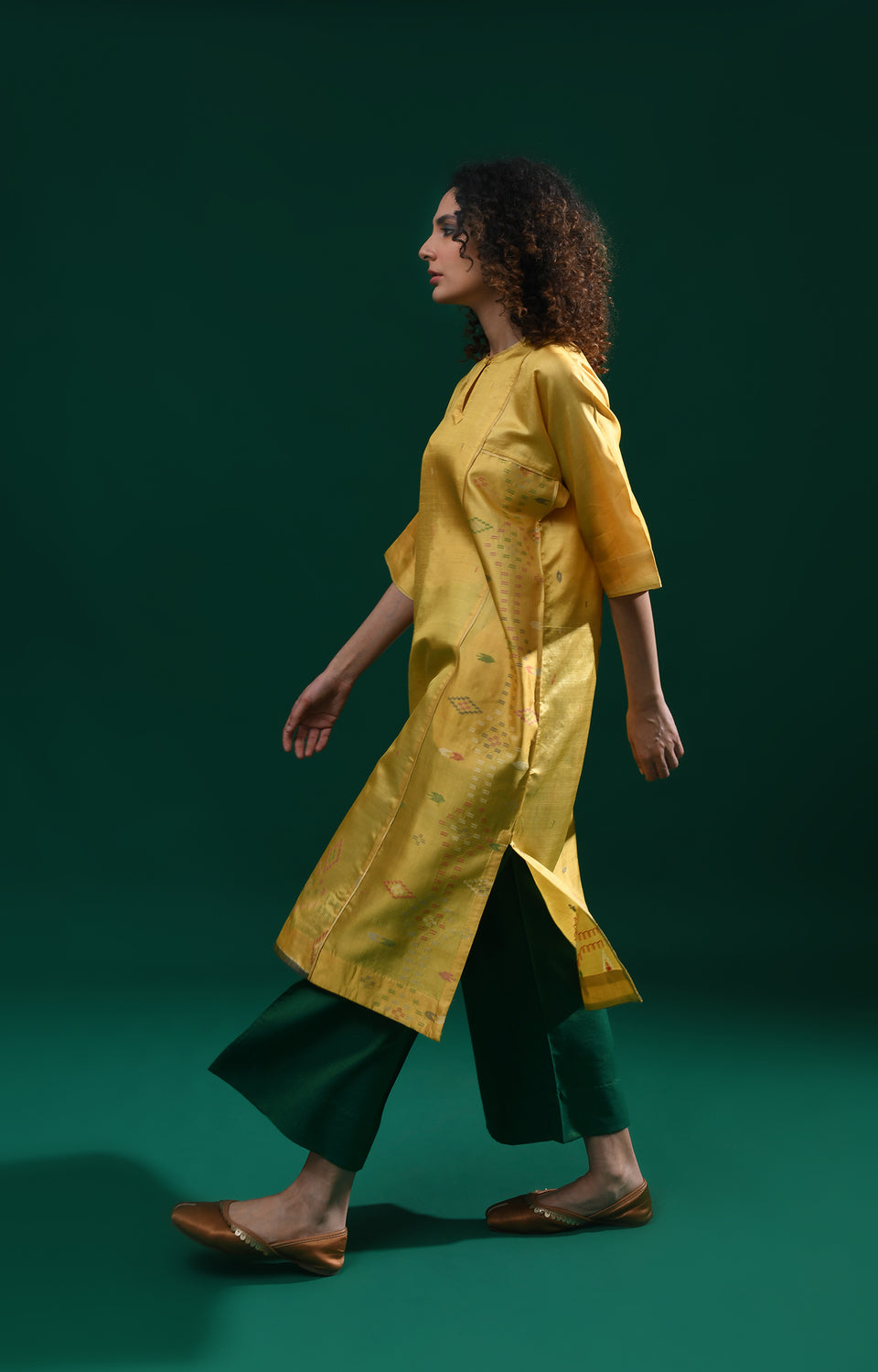 Yellow silk Jamdani phiran co-ord set for women - Hiranya 