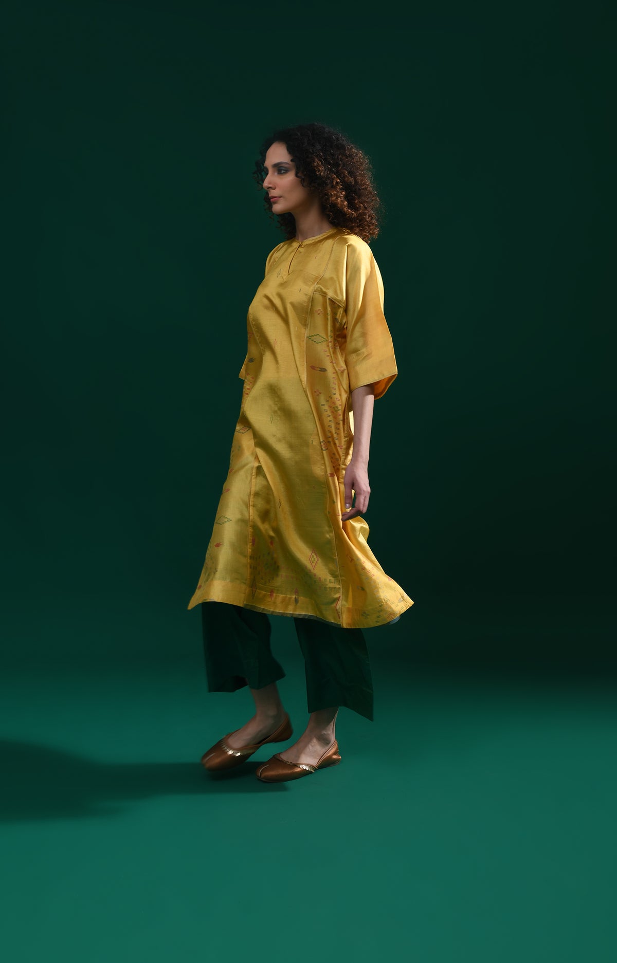 Yellow silk Jamdani phiran co-ord set for women - Hiranya 