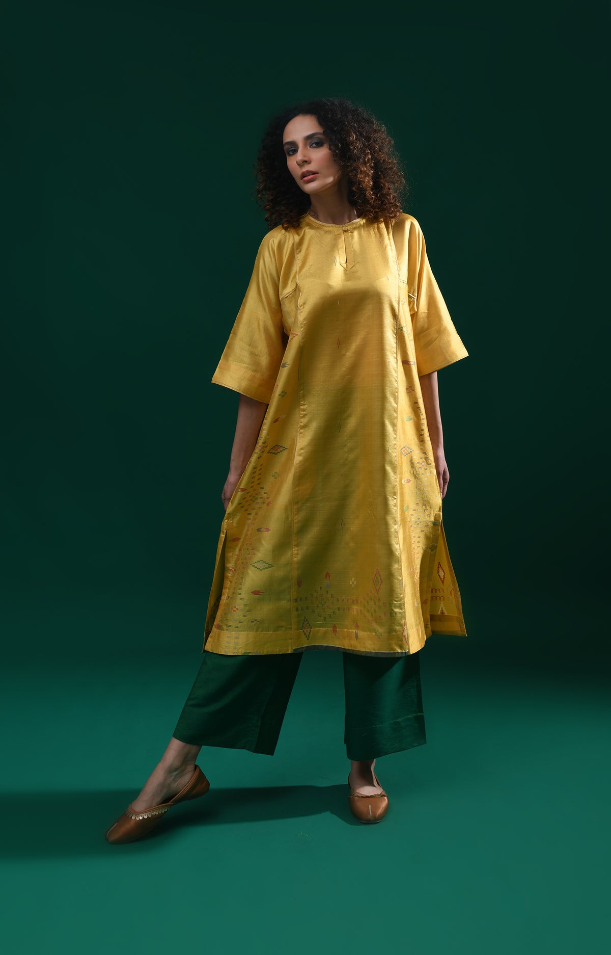 Yellow silk Jamdani phiran co-ord set for women - Hiranya 