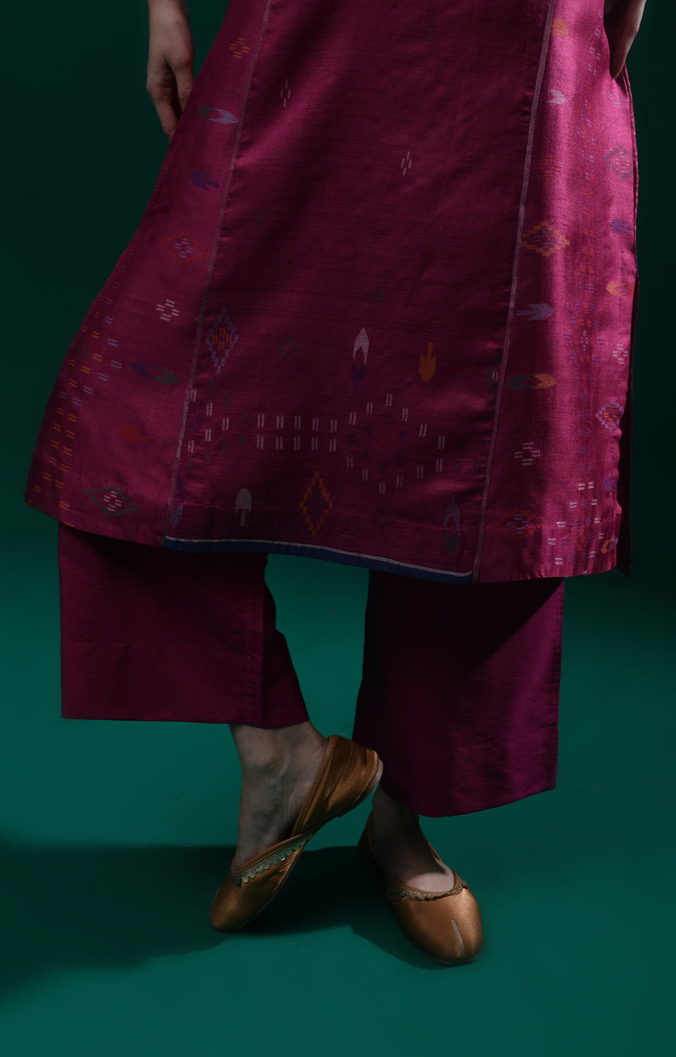 Wine silk Jamdani phiran co-ord set for women - Hiranya