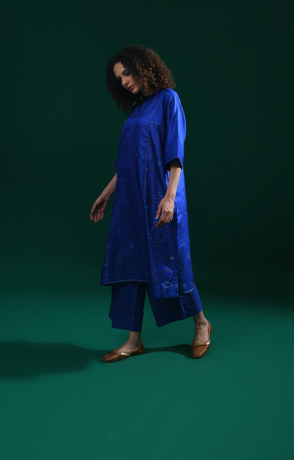 Royal blue silk Jamdani phiran co-ord set for women - Hiranya