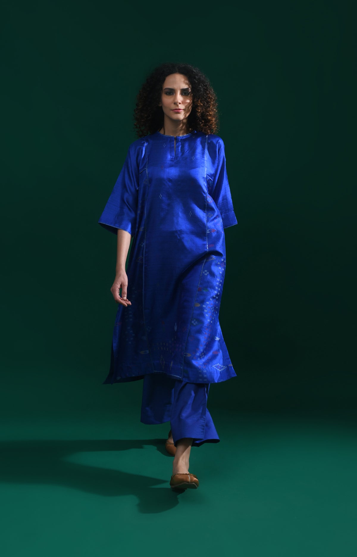 Royal blue silk Jamdani phiran co-ord set for women - Hiranya