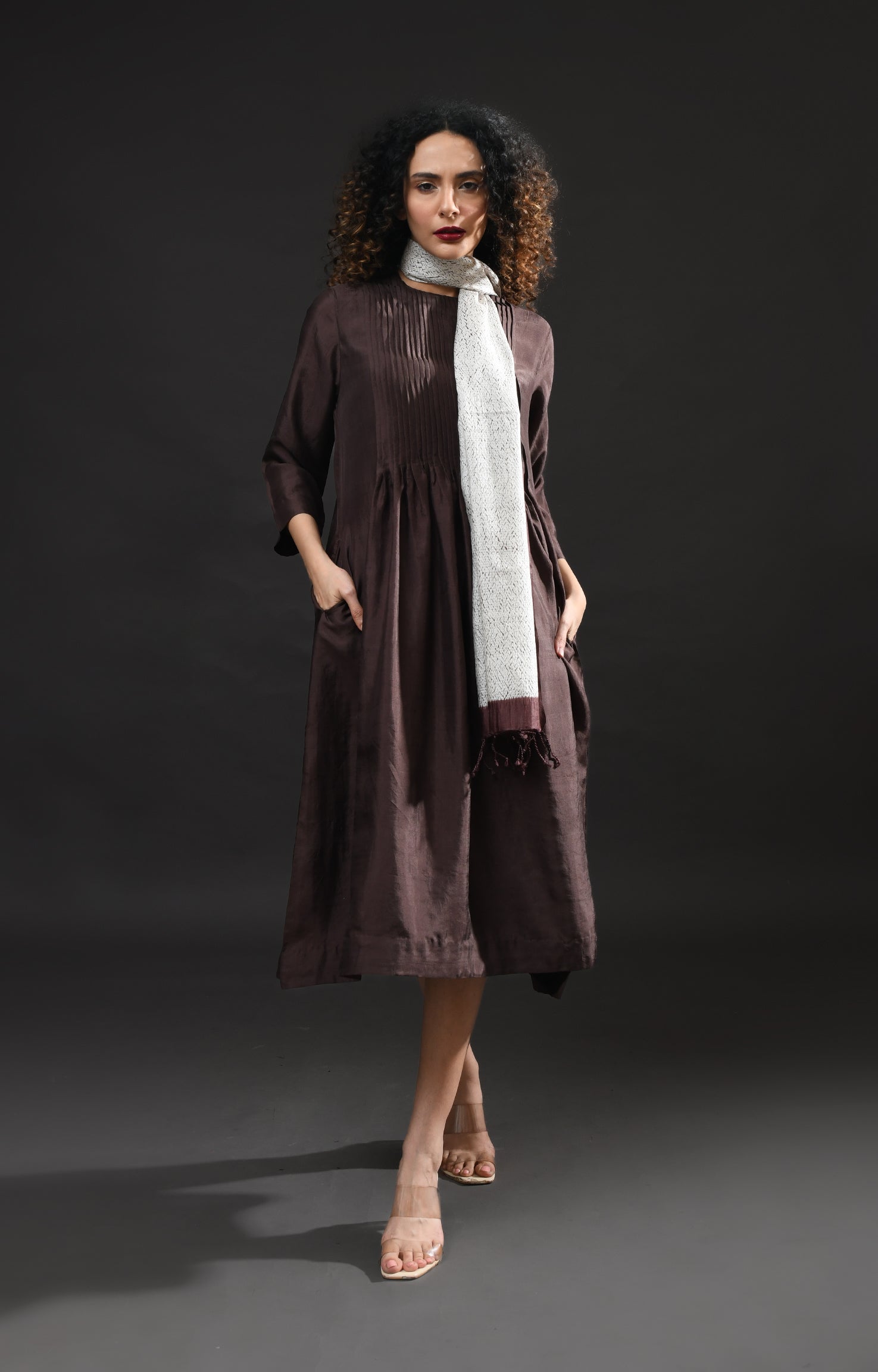 Dark brown mulberry silk pintuck dress with stole  – Midi dresses