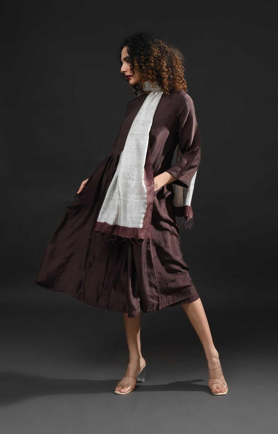 Dark brown mulberry silk pintuck dress with stole  – Midi dresses
