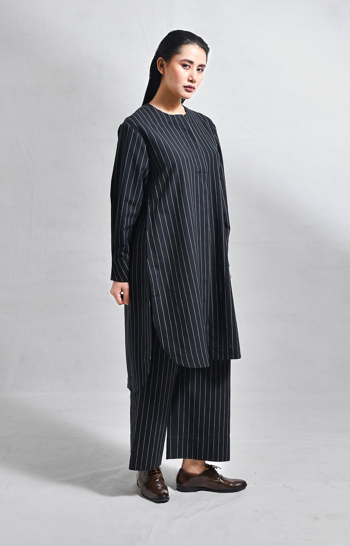 Handloom black cotton striped box pleat kurta with pants set of 2