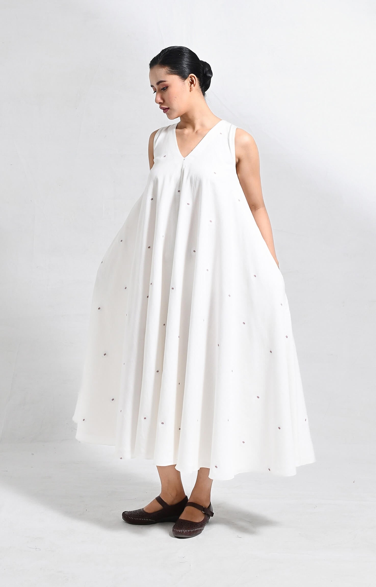 White khadi jamdani ureb dress - flowy dress
