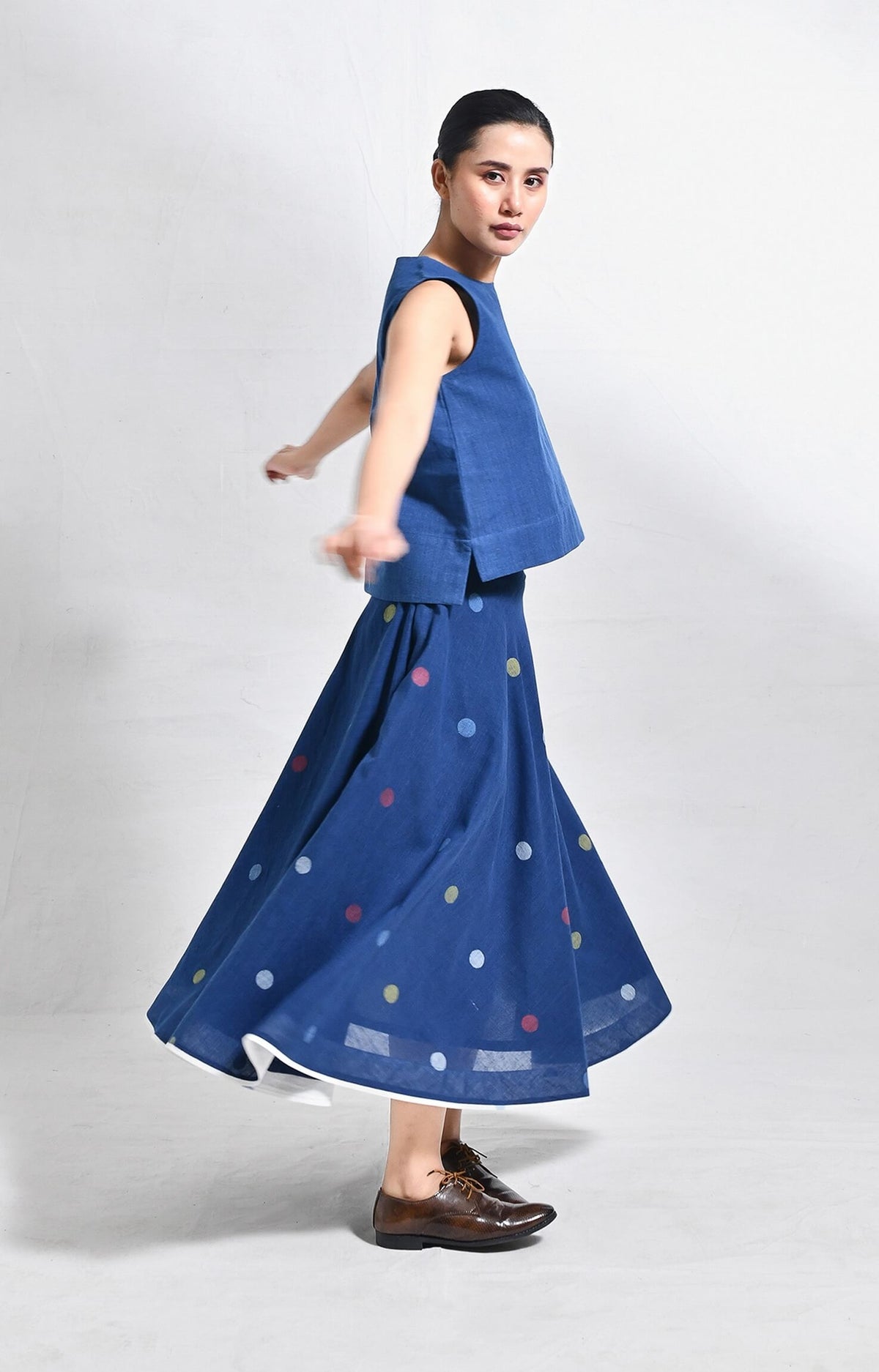 Handwoven khadi crop top with polka jamdani ureb skirt set for women - Hiranya