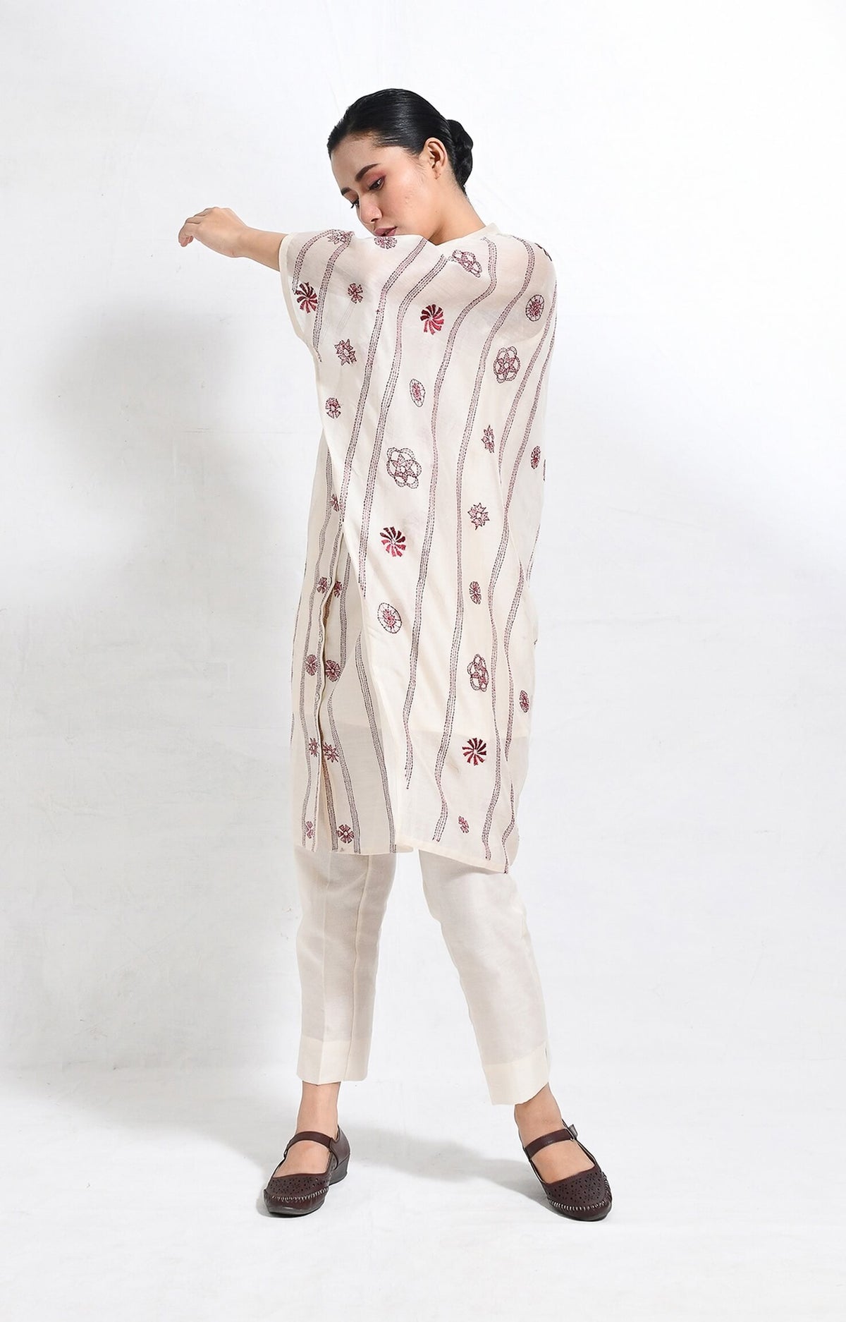 Pearl-white embroidered chanderi silk kaftan co-ord set – Hiranya