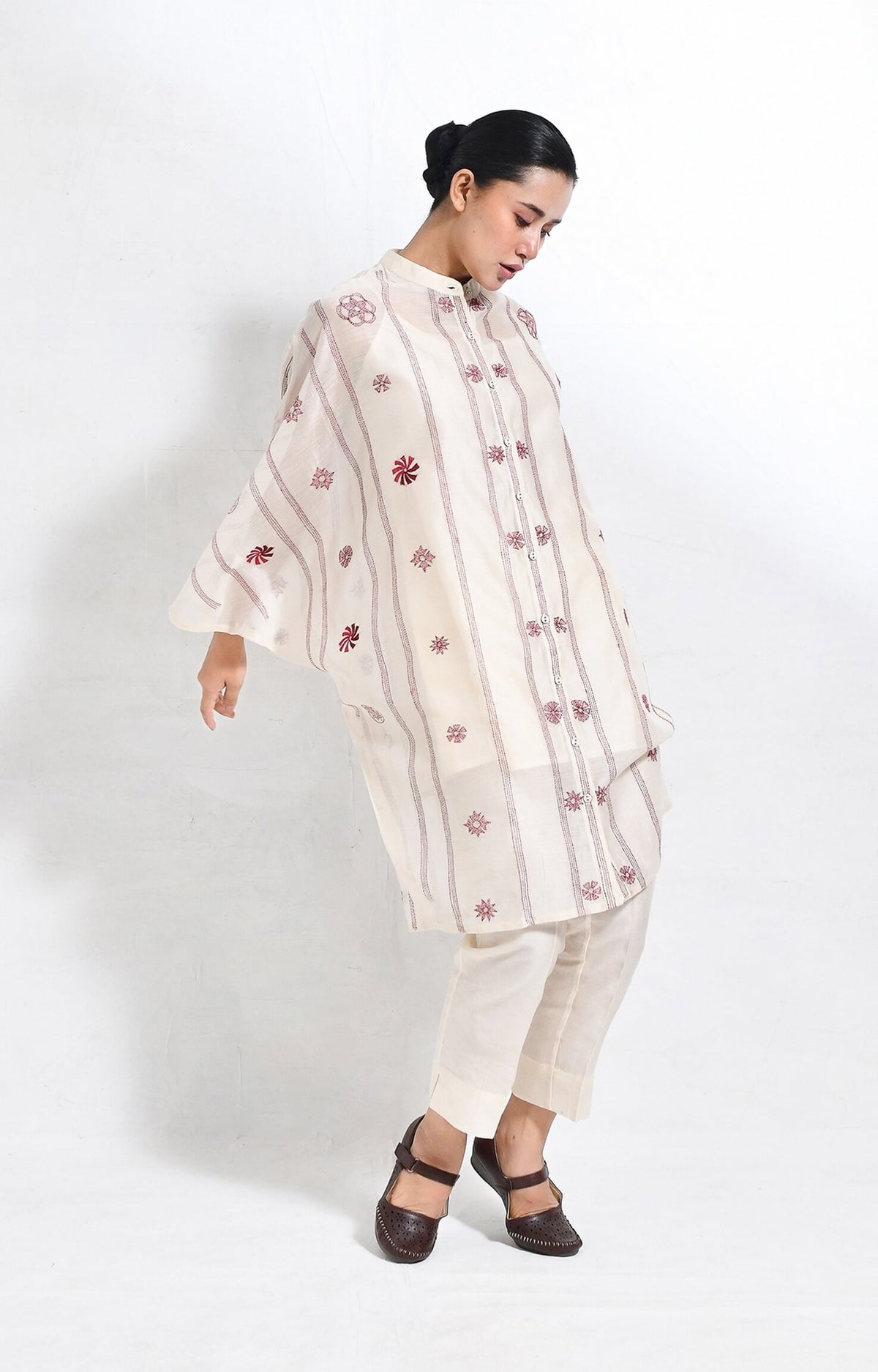 Pearl-white embroidered chanderi silk kaftan co-ord set – Hiranya