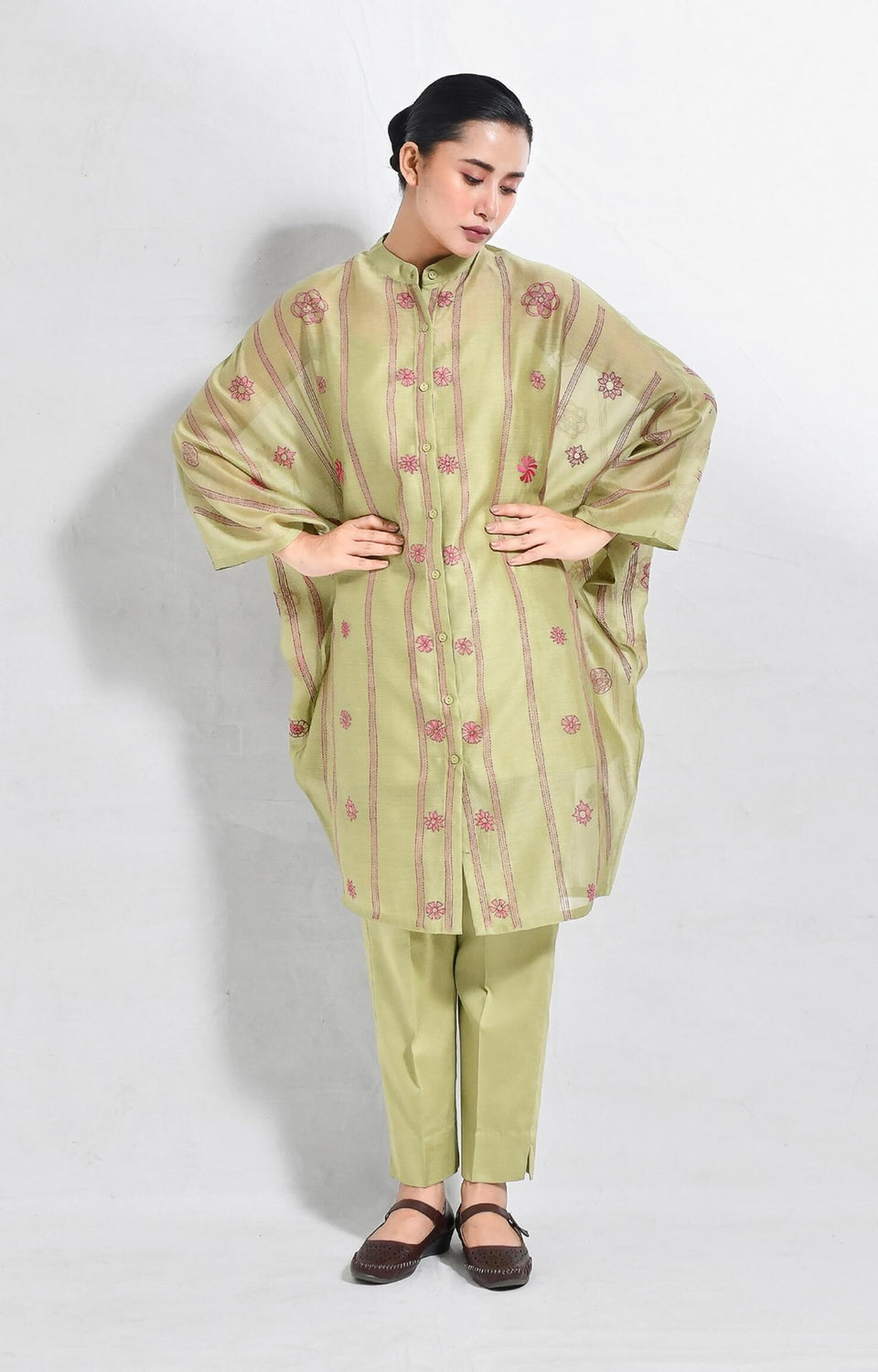 Green embroidered chanderi silk kaftan co-ord set – Hiranya