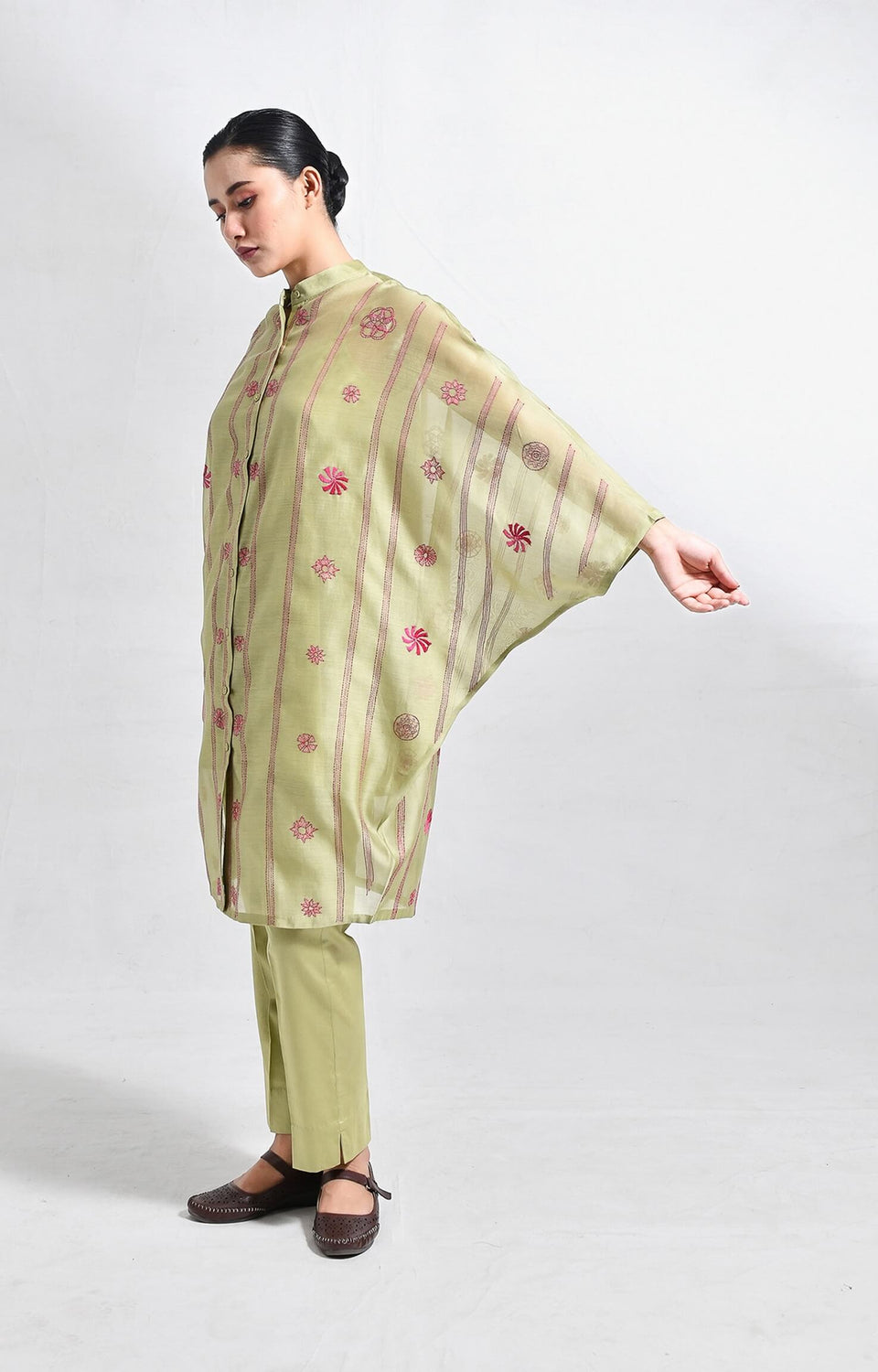 Green embroidered chanderi silk kaftan co-ord set – Hiranya