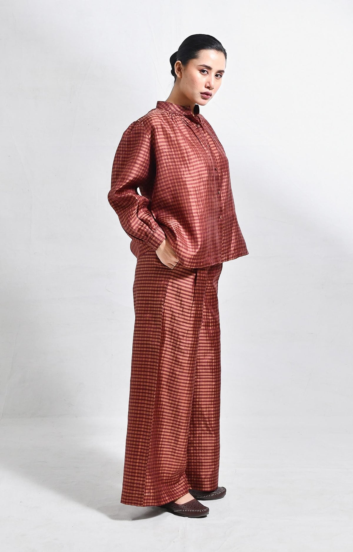 Brown Bangalore silk lounge co-ord set for women by Hiranya