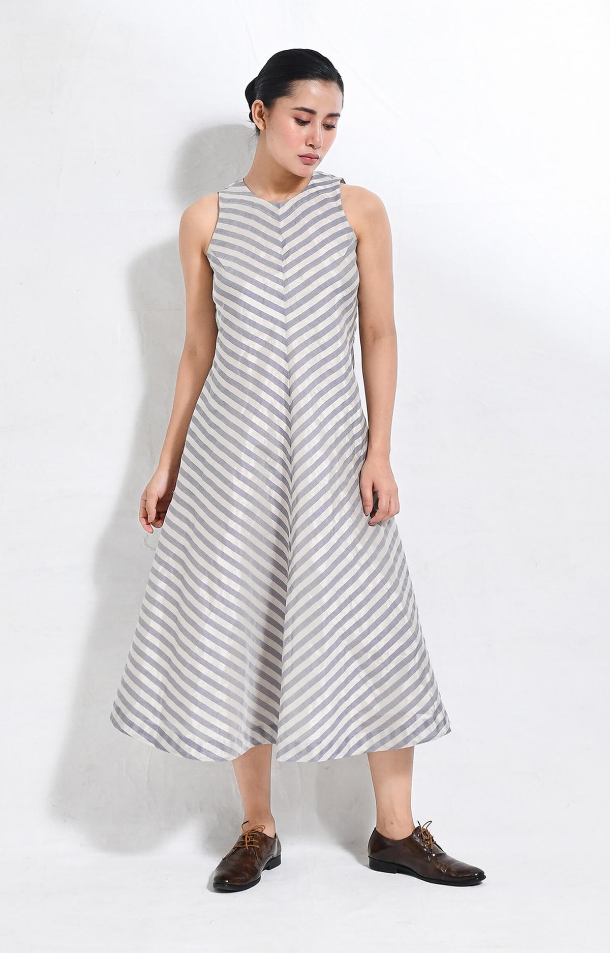Silver blue pinstriped tissue sleeveless A-line midi dress