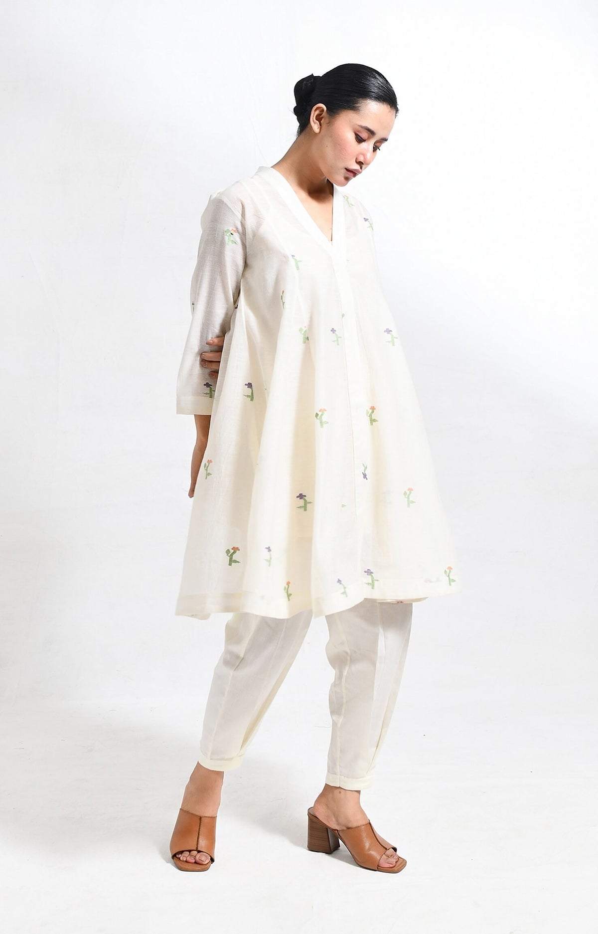 Kora khadi silk jamdani kurta set