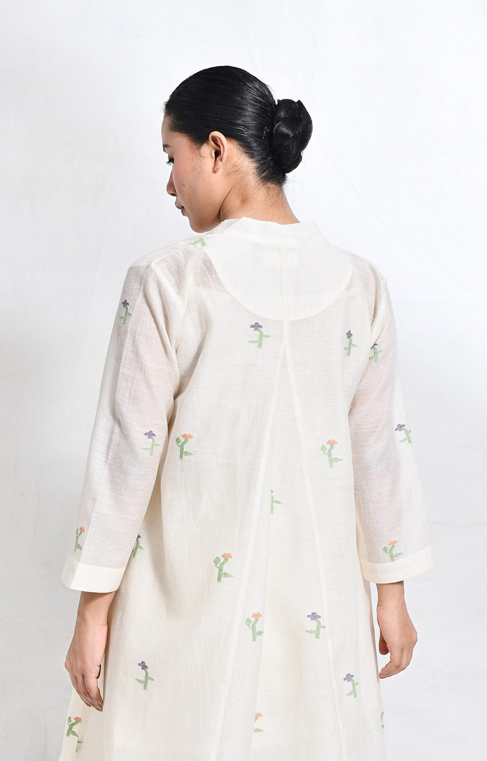 Kora khadi silk jamdani kurta set