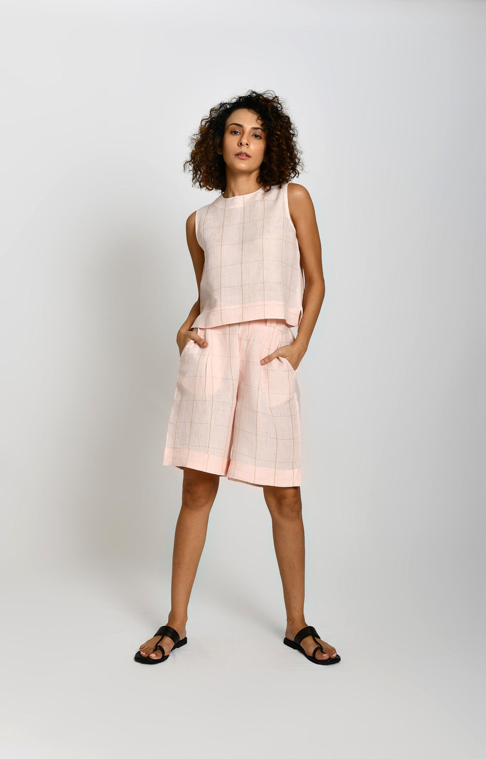 Pink linen bermuda shorts