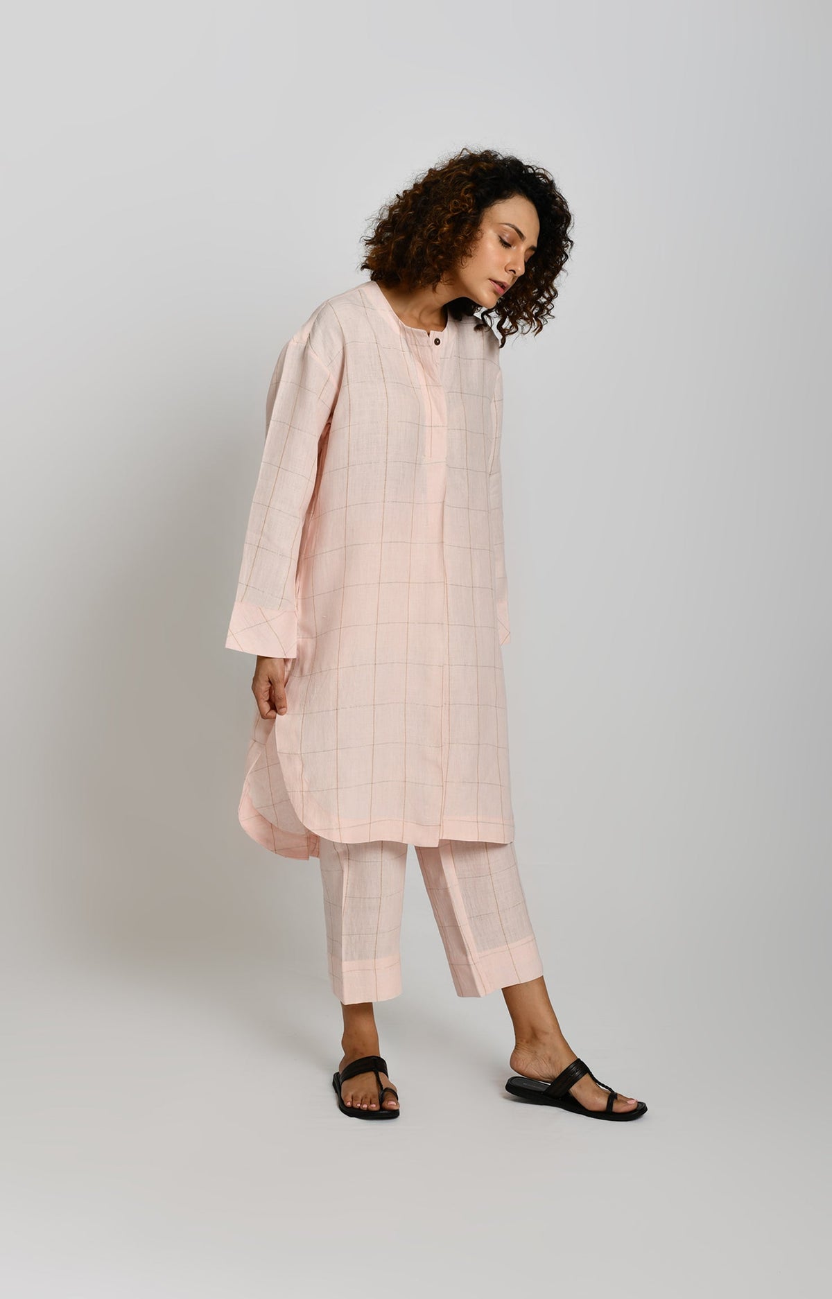 Pink linen zari check tunic - handwoven women's kurta