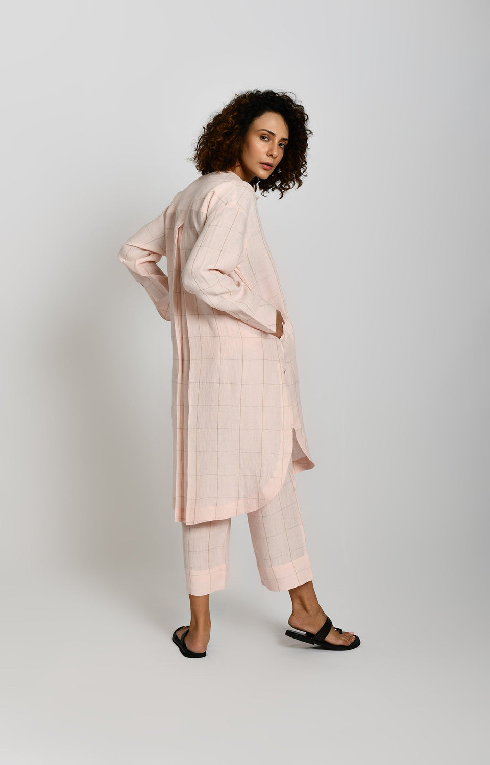 Pink linen zari check tunic - handwoven women's kurta