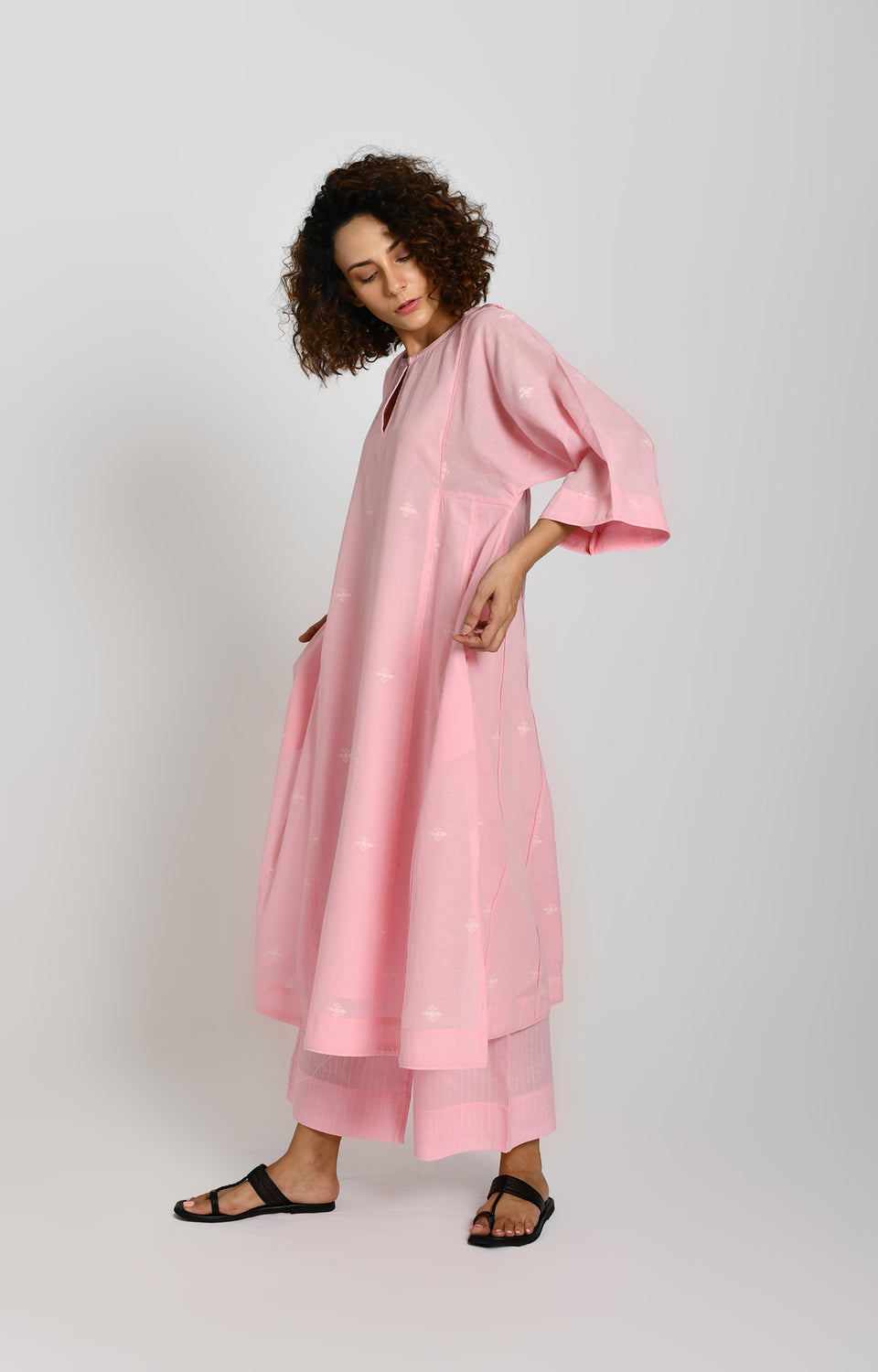 Pink Jamdani phiran co-ord set with artisan detailing