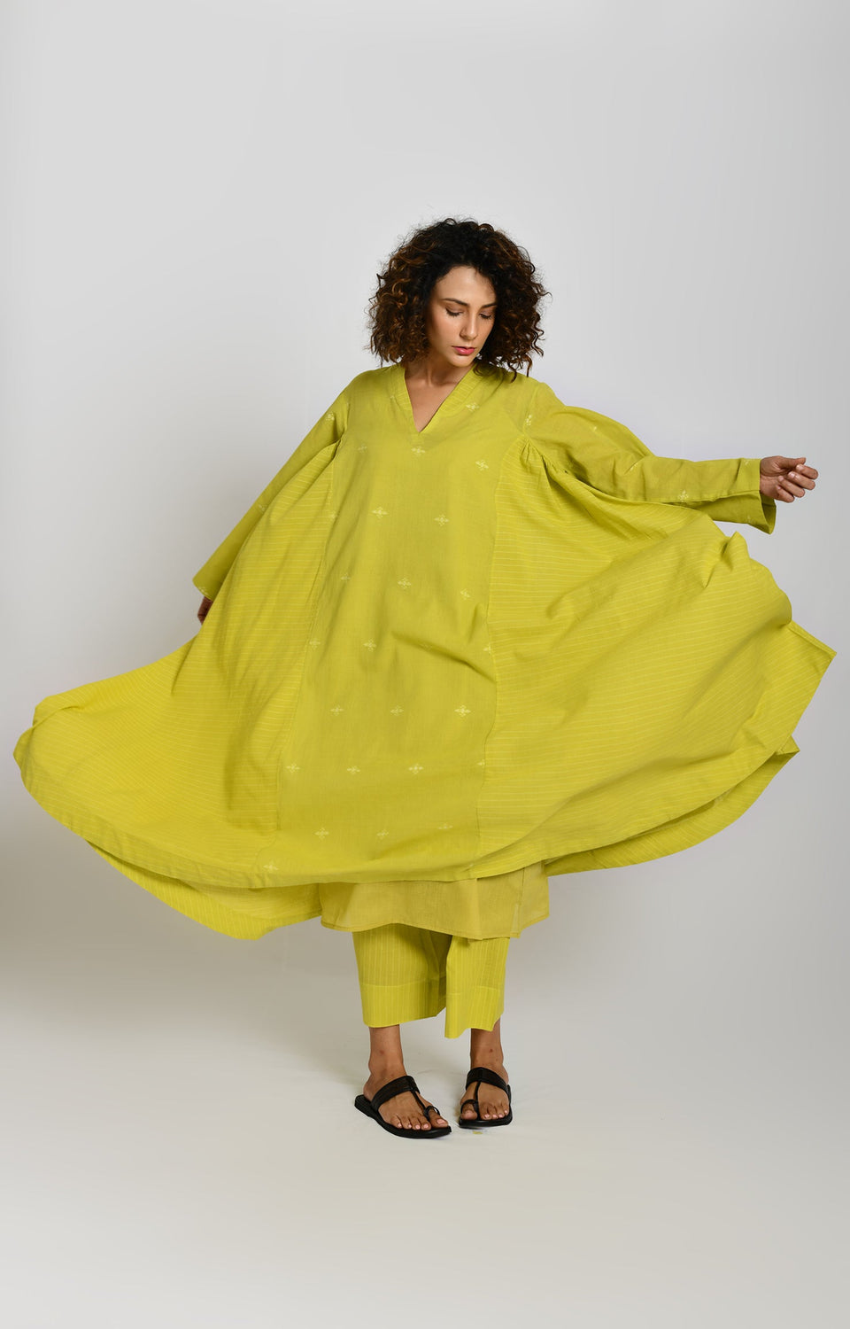 Jamdani Side-gather Kurta- Olive