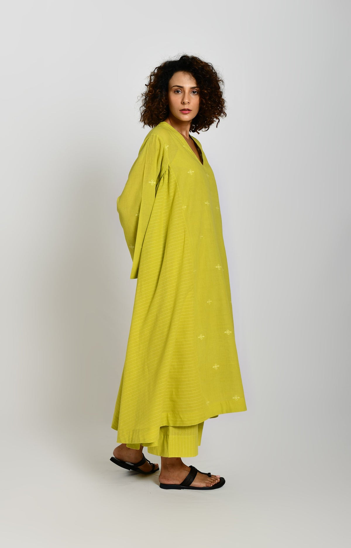 Jamdani Side-gather Kurta- Olive