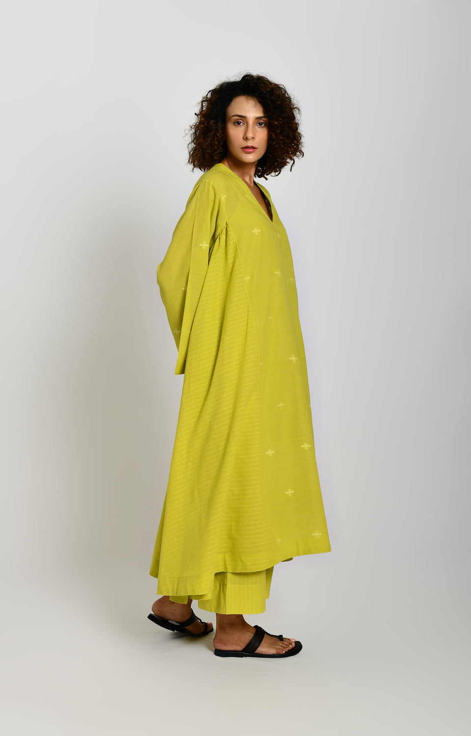 Jamdani Side-gather Kurta- Olive