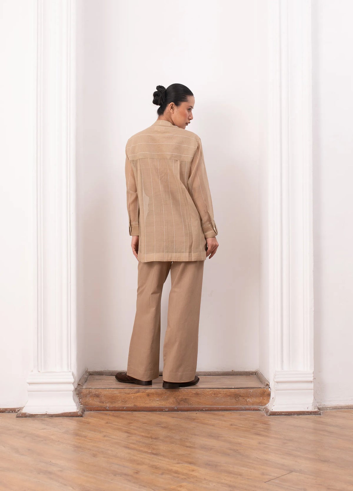 beige co-ord set with subtle stripes, relaxed-fit top and straight pants – Hiranya