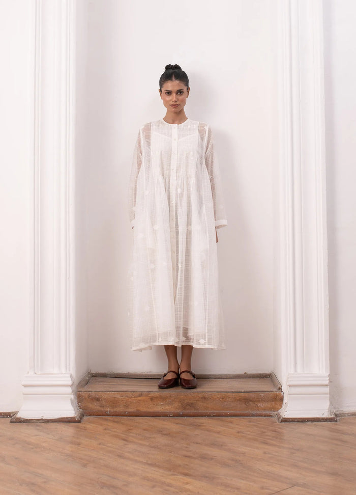 White midi dress with minimal clean silhouette - Hiranya
