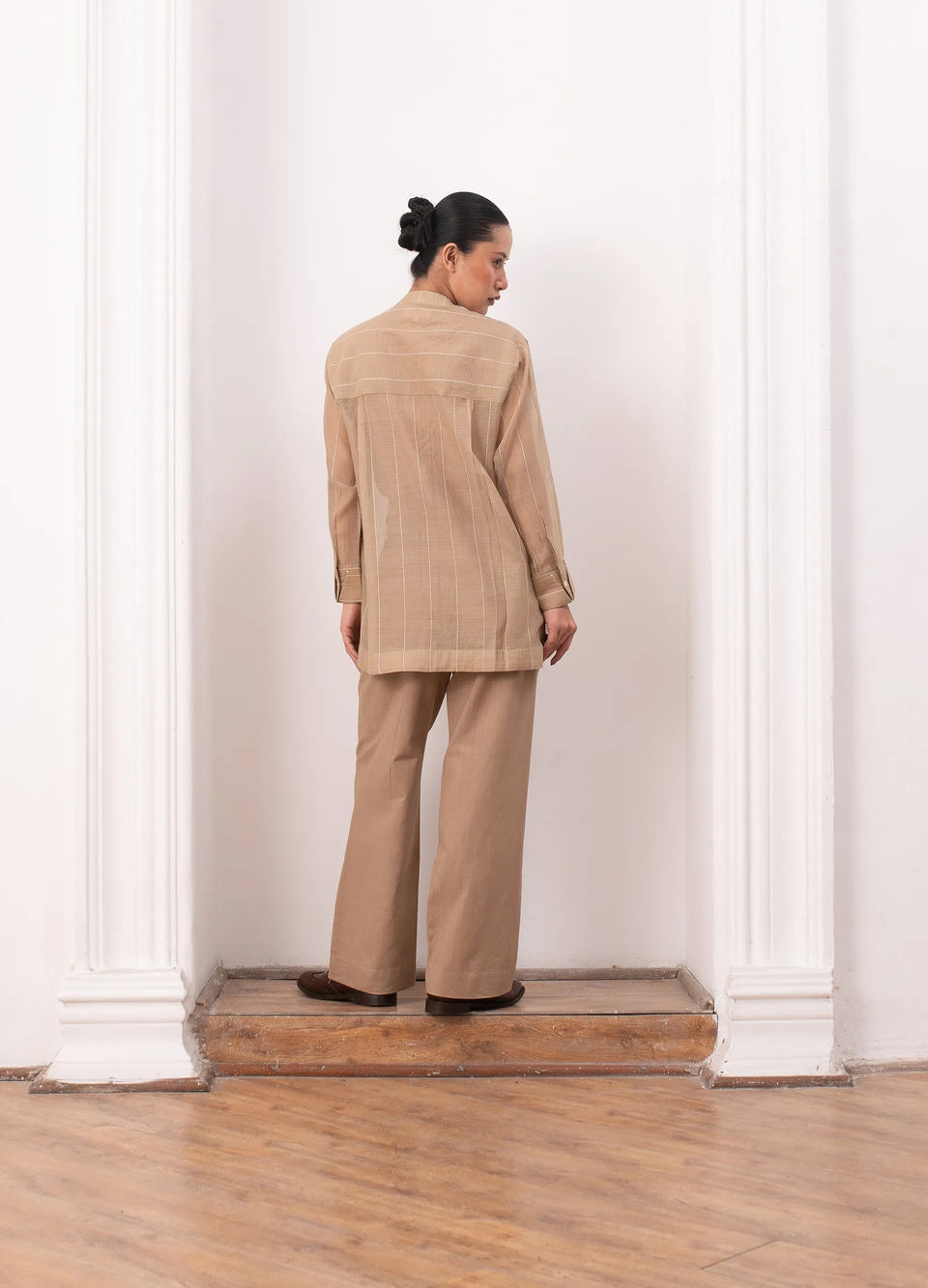 beige co-ord set with subtle stripes, relaxed-fit top and straight pants – Hiranya