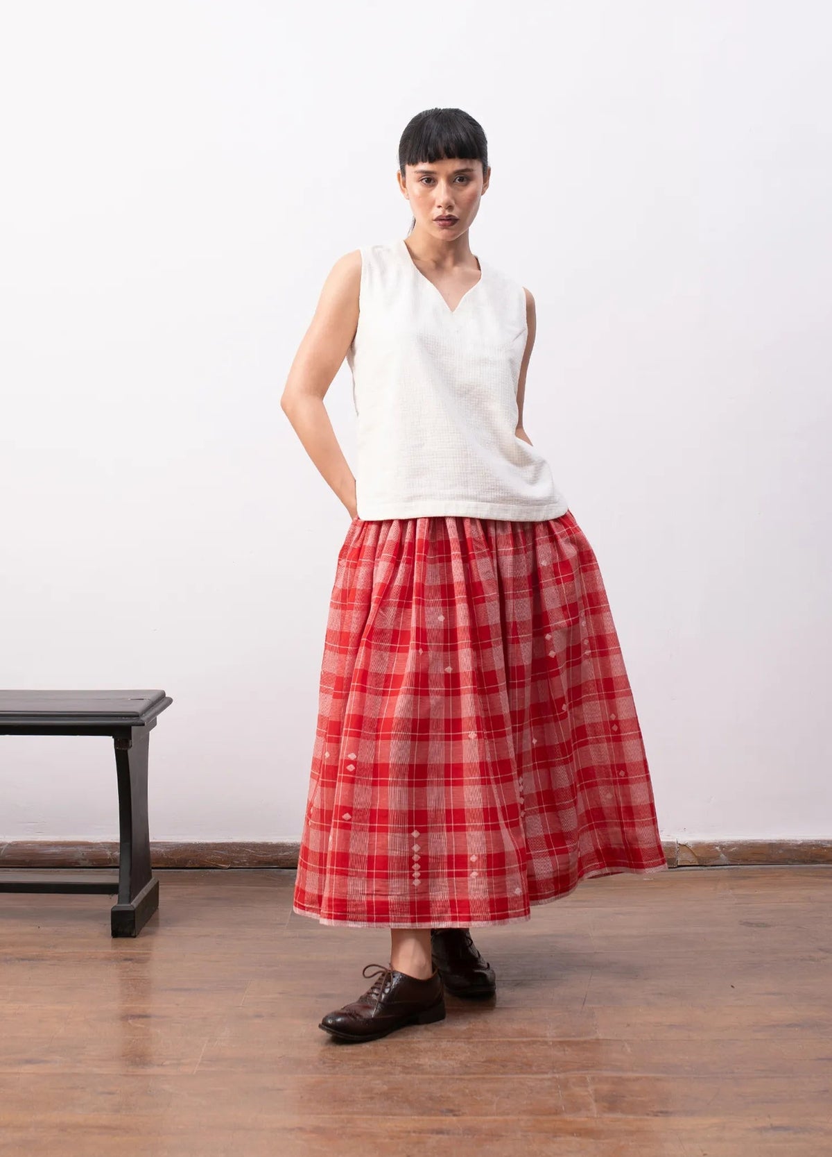 Red skirt set with fitted top and skirt Hiranya