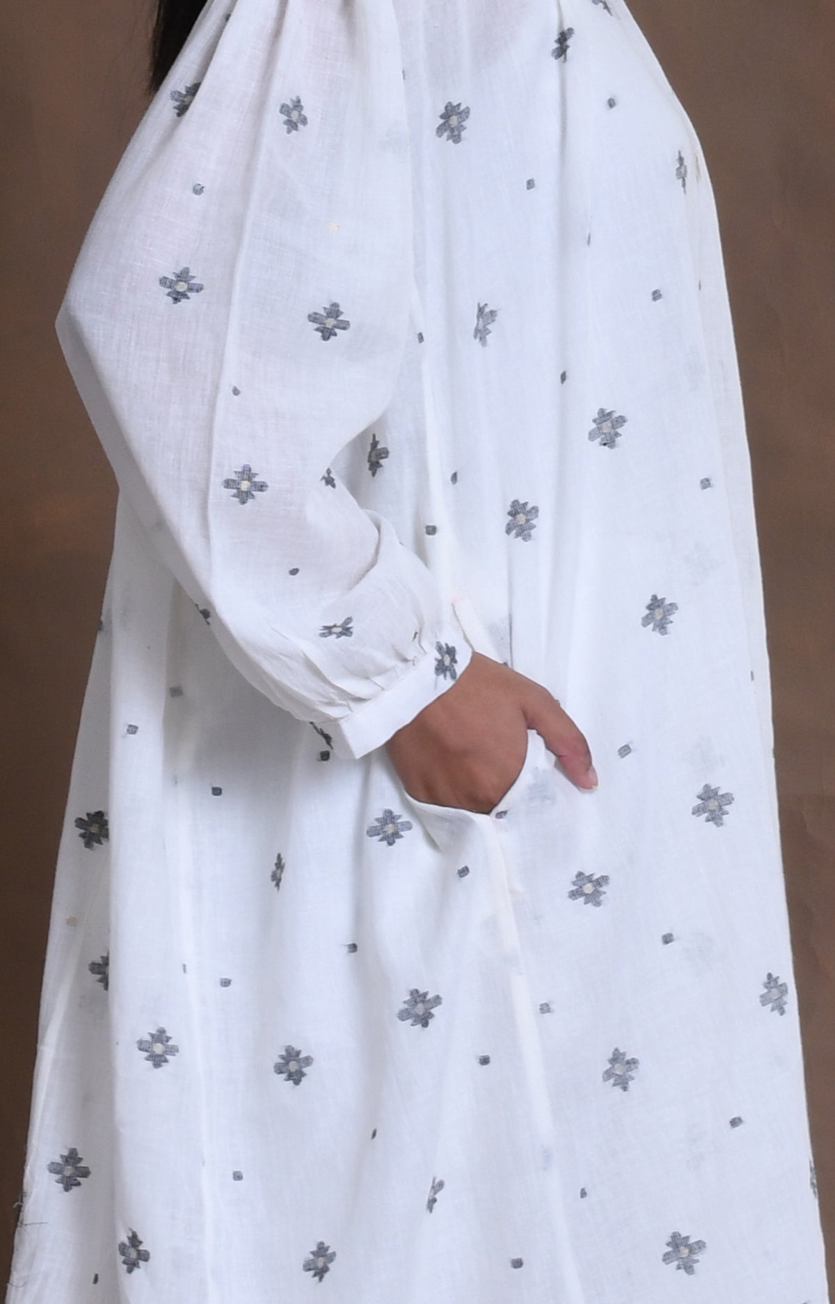 Handwoven White jamdani gather shirt for women – Hiranya